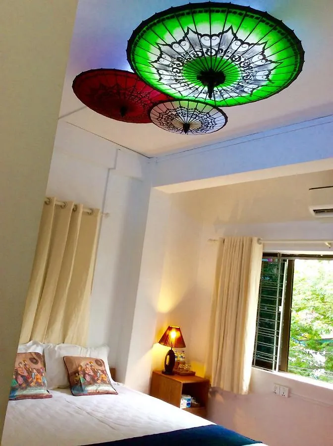 Hotel Wai Wai Place Myanmar