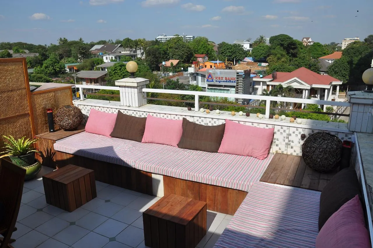 Hotel Wai Wai Place