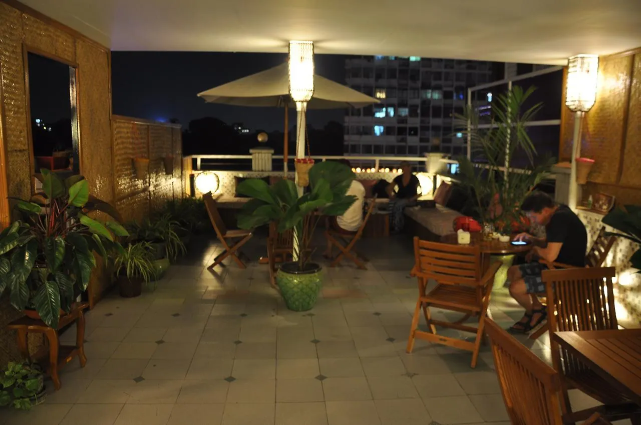 Wai Wai Place location